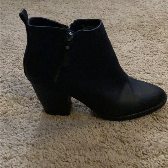Boots - Picture 2 of 3